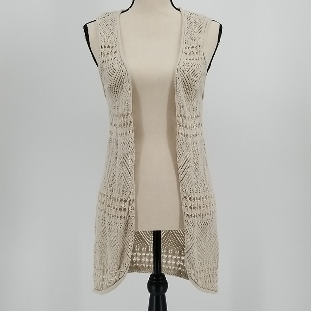 Women's knit vest